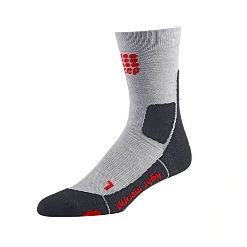 CEP MEN’S CREW MID CUT ATHLETIC PERFORMANCE RUNNING SOCKS RED GRAY SIZE 4